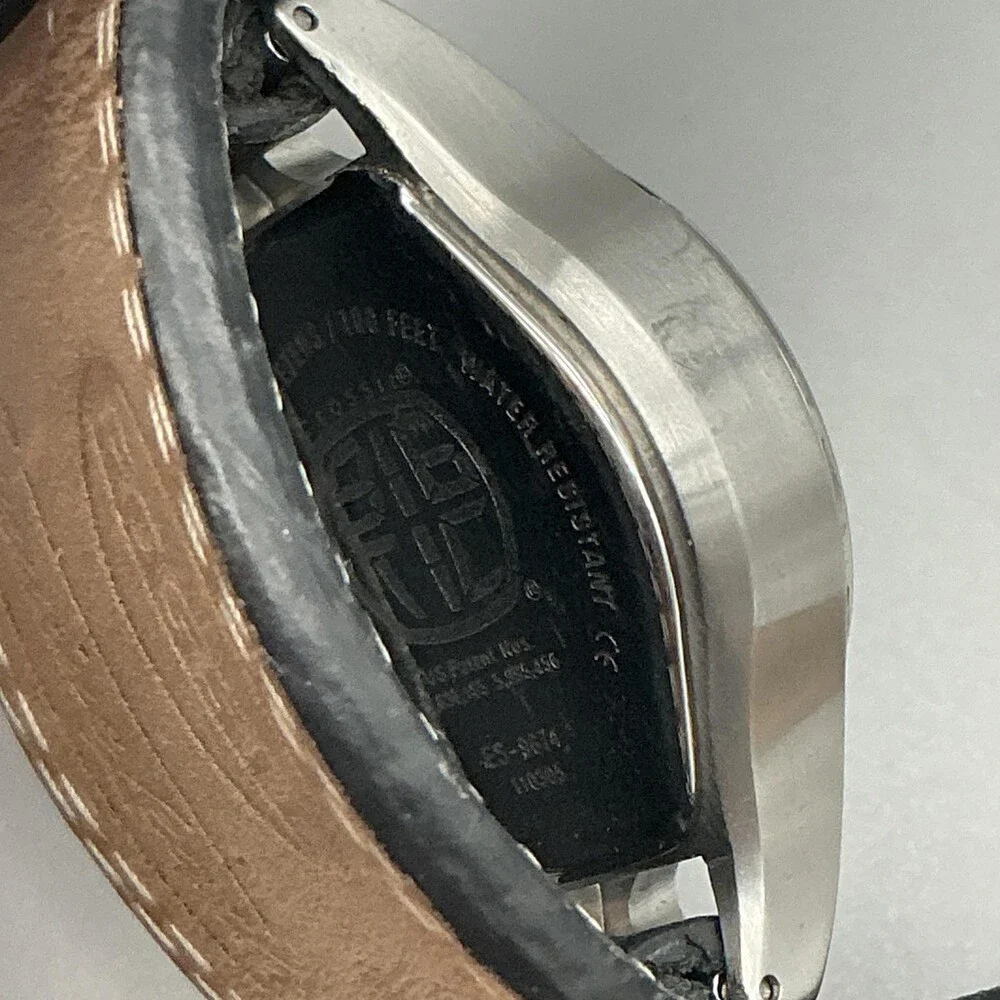 Fossil ES-9814 Womens Watch 26mm Black Star Dial Silver Tone Leather New Battery